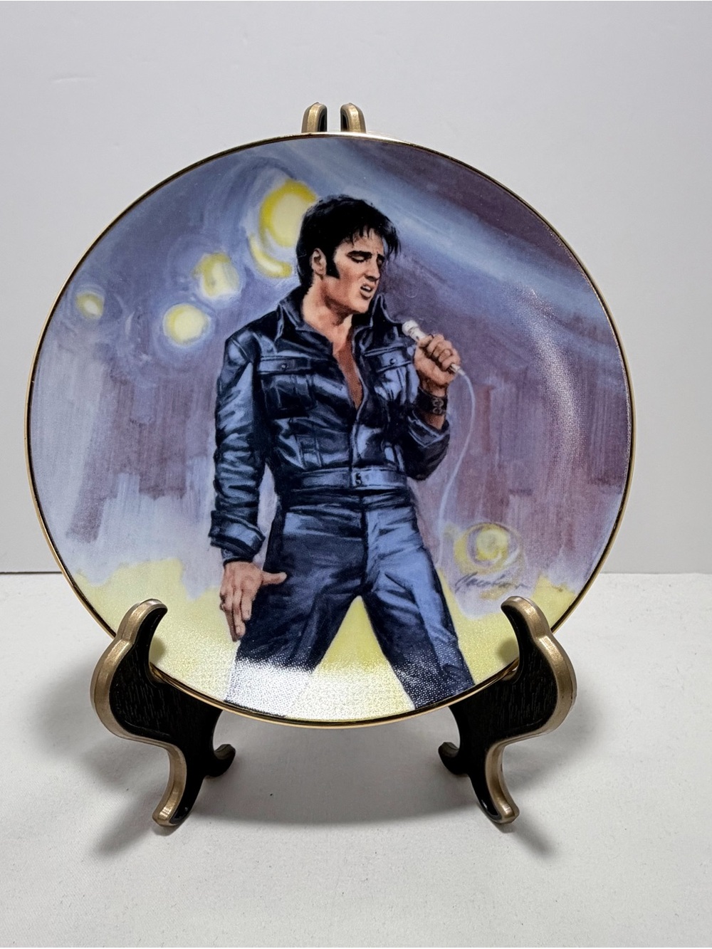 Vintage Elvis Presley 50th Anniversary “Hound Dog” Collector Plate 1985
